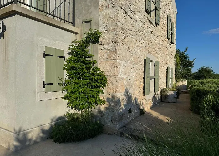 Stone House Rosuja